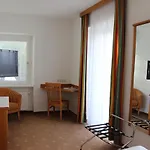 Hotel Hotel-restaurant Faustschloessl 3*