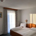 Hotel-restaurant Faustschloessl Hotell Feldkirchen an der Donau