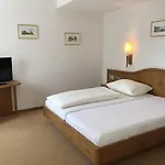 Hotel-restaurant Faustschloessl 3*