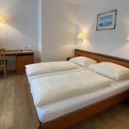 ホテル Hotel-restaurant Faustschloessl Feldkirchen an der Donau