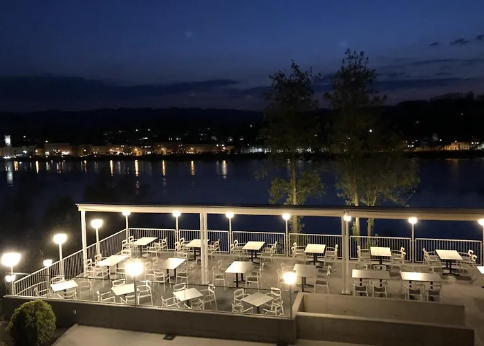 Hotel-restaurant Faustschlössl Feldkirchen an der Donau
