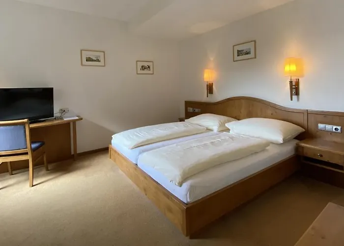 Hotel-restaurant Faustschloessl 3*