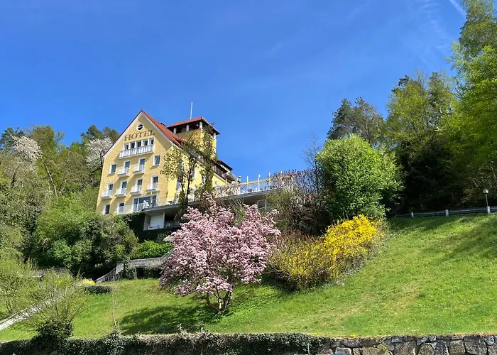 Hotel-restaurant Faustschloessl 3*