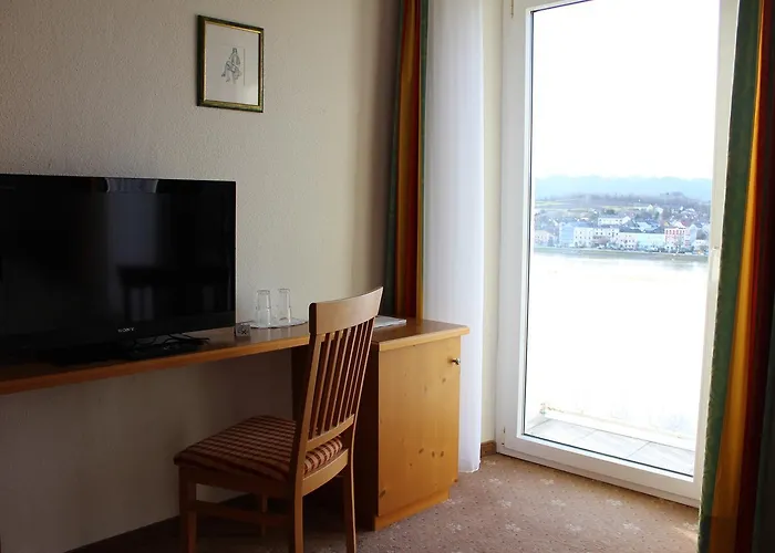 Hotel-restaurant Faustschloessl Ξενοδοχείο Feldkirchen an der Donau