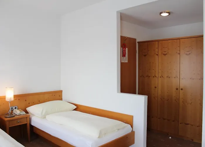 Ξενοδοχείο Hotel-restaurant Faustschloessl Feldkirchen an der Donau