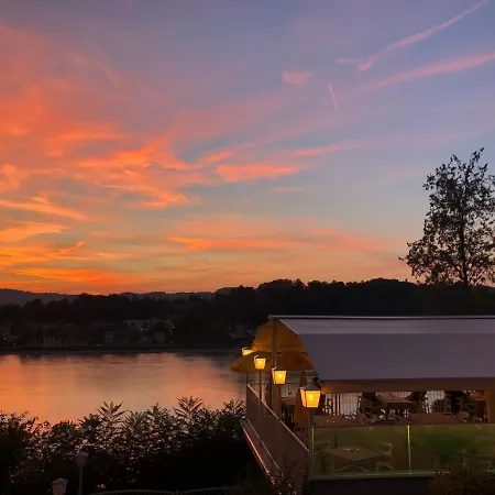 Hotel-restaurant Faustschloessl فندق Feldkirchen an der Donau