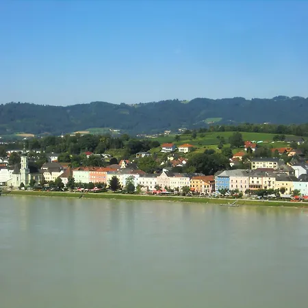 Hotel-restaurant Faustschlössl Feldkirchen an der Donau