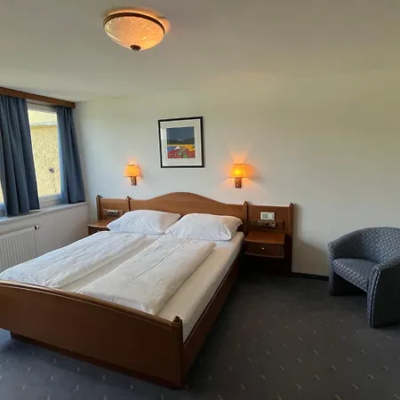 Hotel-restaurant Faustschloessl 호텔