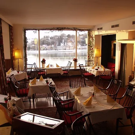 Hotel-restaurant Faustschlössl Hotel Feldkirchen an der Donau
