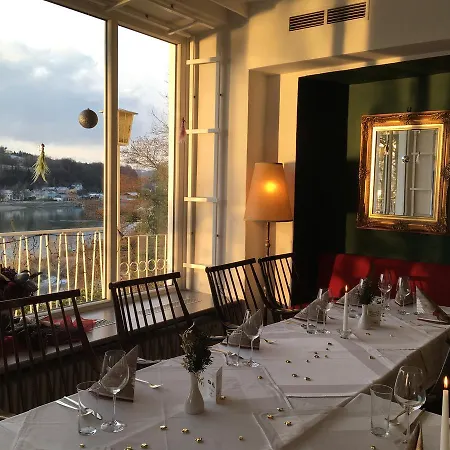 Hotel-restaurant Faustschlössl 3* Feldkirchen an der Donau