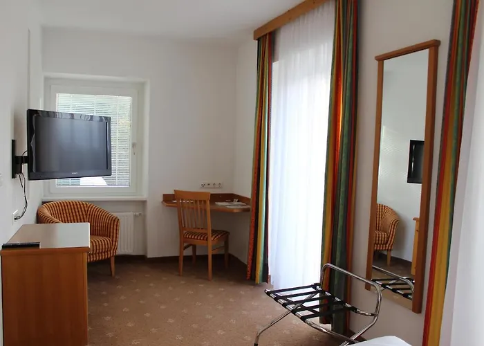 호텔 Hotel-restaurant Faustschloessl 3*