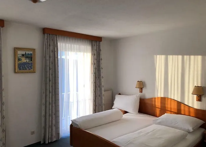 Hotel-restaurant Faustschloessl 호텔 펠드키르첸안데르도나우